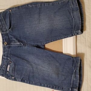 Saza demin shorts size 9